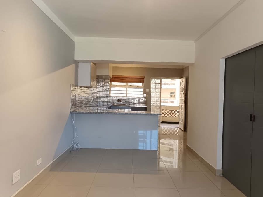 To Let 1 Bedroom Property for Rent in Three Anchor Bay Western Cape